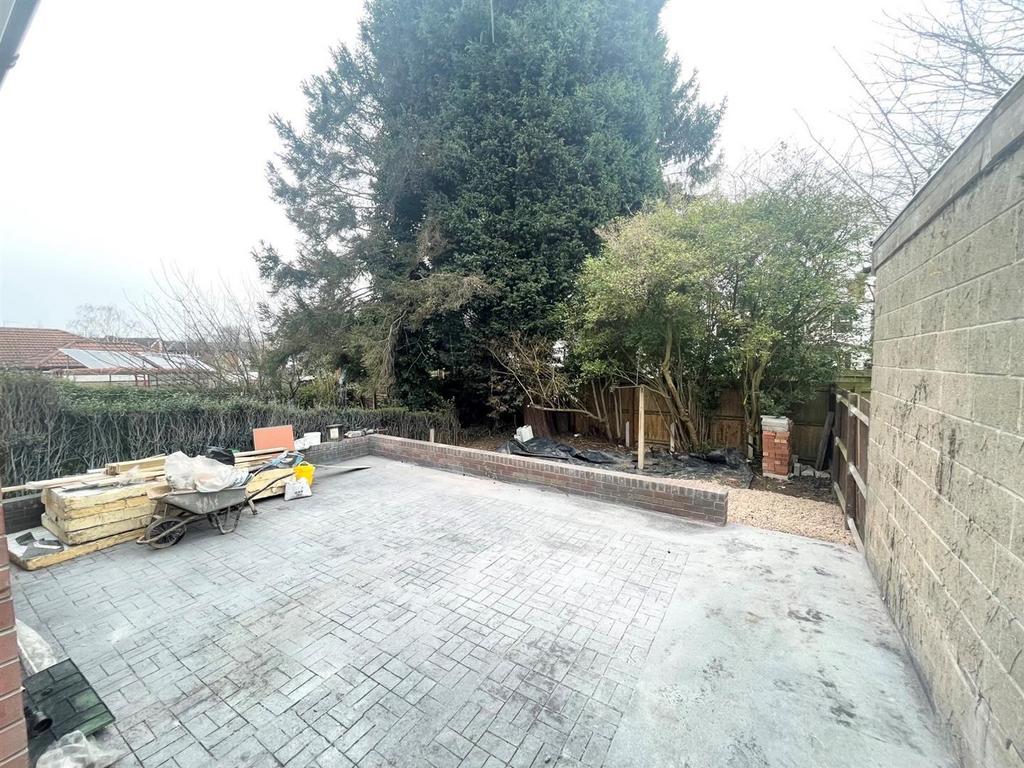 Nri YNiau Gku6 Ou PSLq E0 UQ.jpg