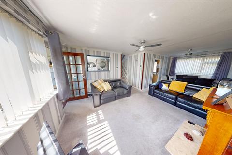 3 bedroom semi-detached house for sale, Chilham Close, Basildon, Essex, SS13