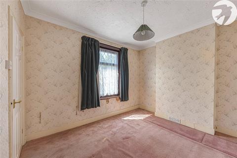 17 Eglinton Road, Swanscombe, DA10 0HS