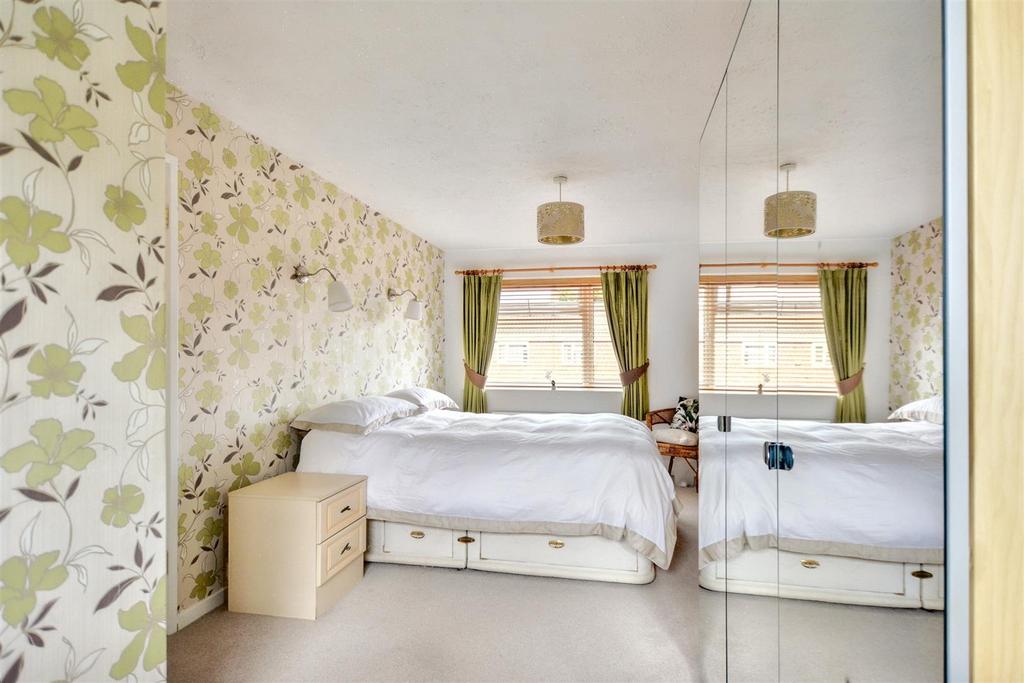 Bedroom 1 1.jpeg