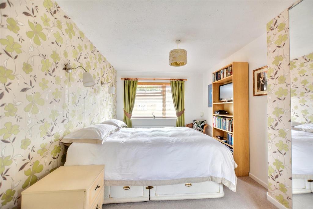 Bedroom 1 2.jpeg