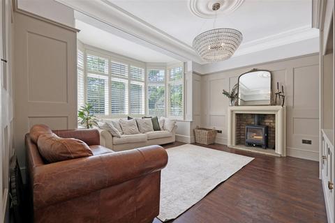 5 bedroom house to rent, The Green Walk, London E4