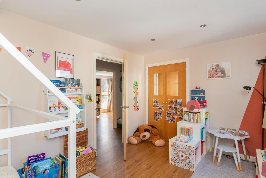0 C6 SBV - Bedroom G.jpg