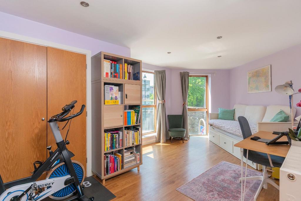 0 C6 SBV - Bedroom F.jpg