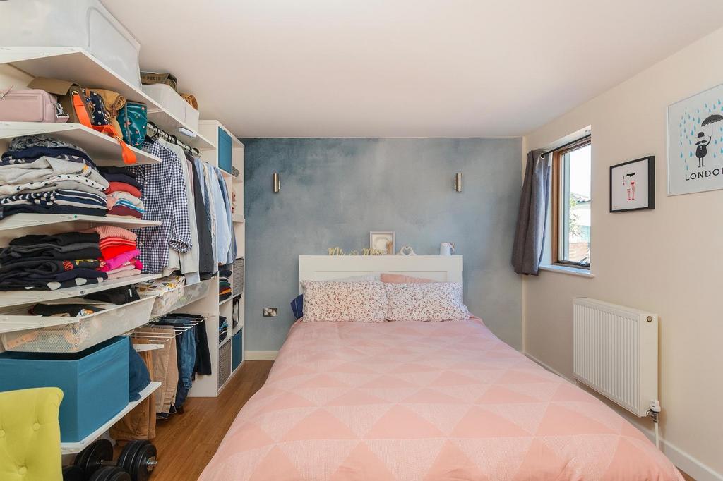 0 C6 SBV - Bedroom B.jpg