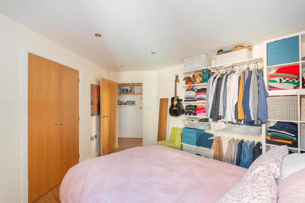 0 C6 SBV - Bedroom A.jpg