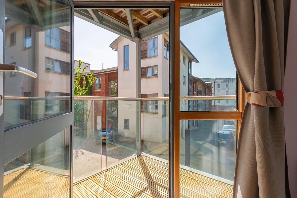 0 C6 SBV - Balcony C.jpg
