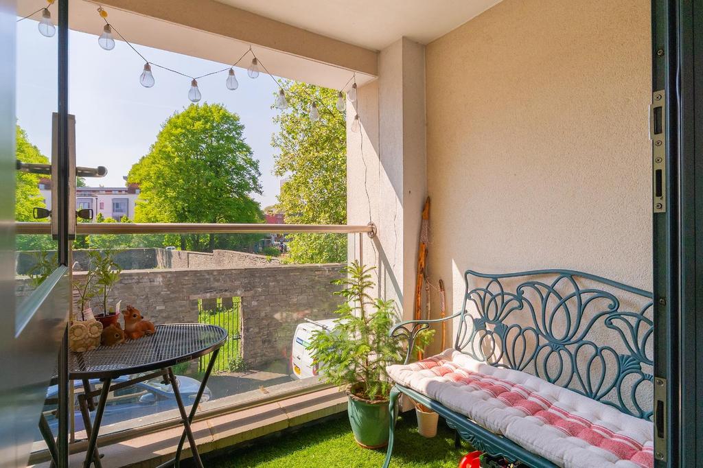 0 C6 SBV - Balcony B.jpg