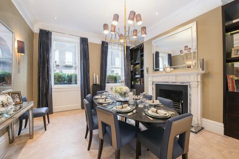 4 bedroom apartment to rent, Charles Street, London, W1J 5