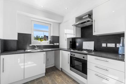 37 Bridgend, Stewarton, Kilmarnock, KA3 5DQ