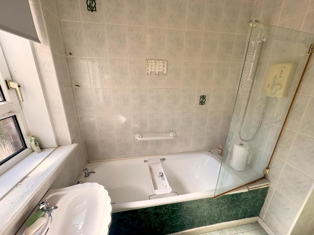 Bathroom 2