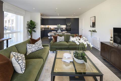 3 bedroom flat for sale, Hildenborough, Tonbridge