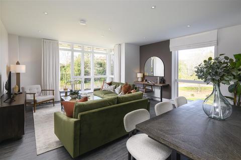 3 bedroom flat for sale, Hildenborough, Tonbridge