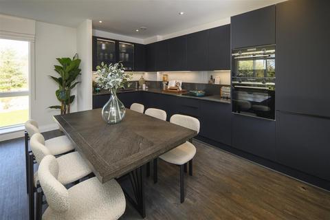 3 bedroom flat for sale, Hildenborough, Tonbridge