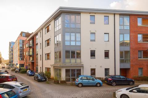 2 bedroom flat for sale, Ratcliffe Court, Old Market