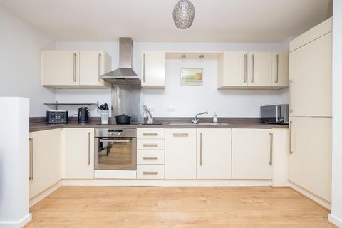 2 bedroom flat for sale, Ratcliffe Court, Old Market