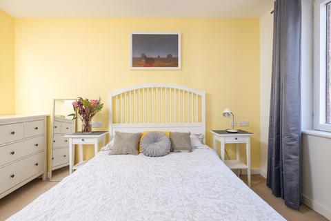 2 bedroom flat for sale, Ratcliffe Court, Old Market