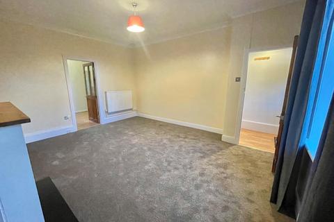 2 bedroom terraced house to rent, Scar Lane, Golcar, Huddersfield