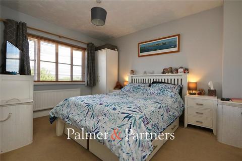 2 Burnet Close, Pinewood, Ipswich, IP8 3TN