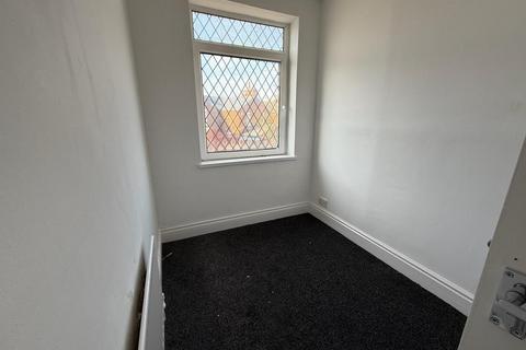 3 bedroom flat to rent, Ethel Terrace, South Shields NE34