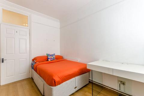 2 bedroom flat for sale, St Andrews Chambers, Fitzrovia, London, W1T