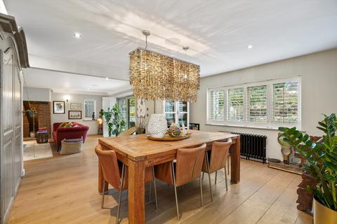 6 bedroom detached house to rent, Fairfield Park, Cobham, Surrey, KT11