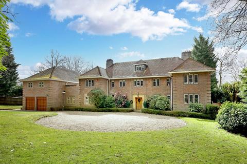 6 bedroom detached house for sale, Manor Road, Penn, Buckinghamshire, HP10