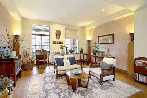 6 bedroom detached house for sale, Manor Road, Penn, Buckinghamshire, HP10