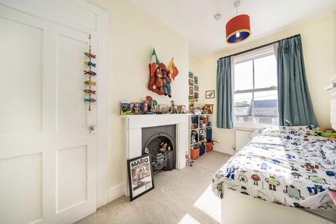 32a Colmer Road, London, SW16 5JZ