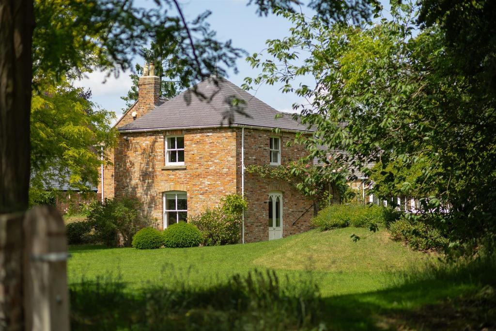 Low Hall