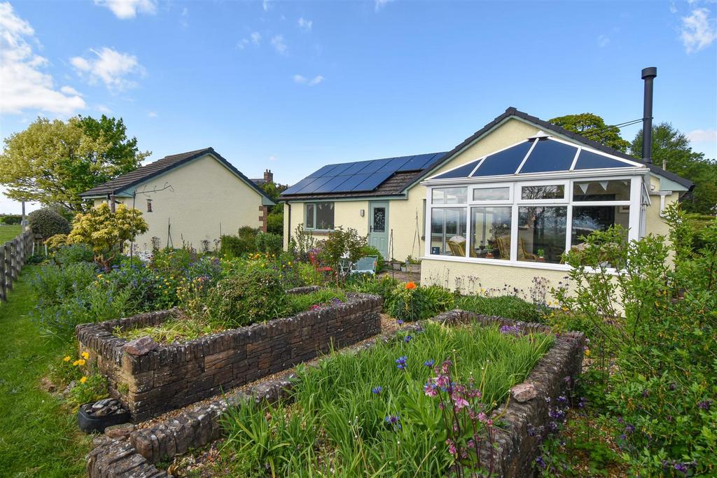 Deva Rear Garden b.jpg
