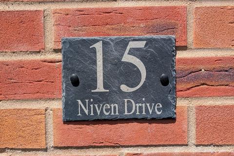 15 Niven Drive, Tonna, Neath, SA11 3FA