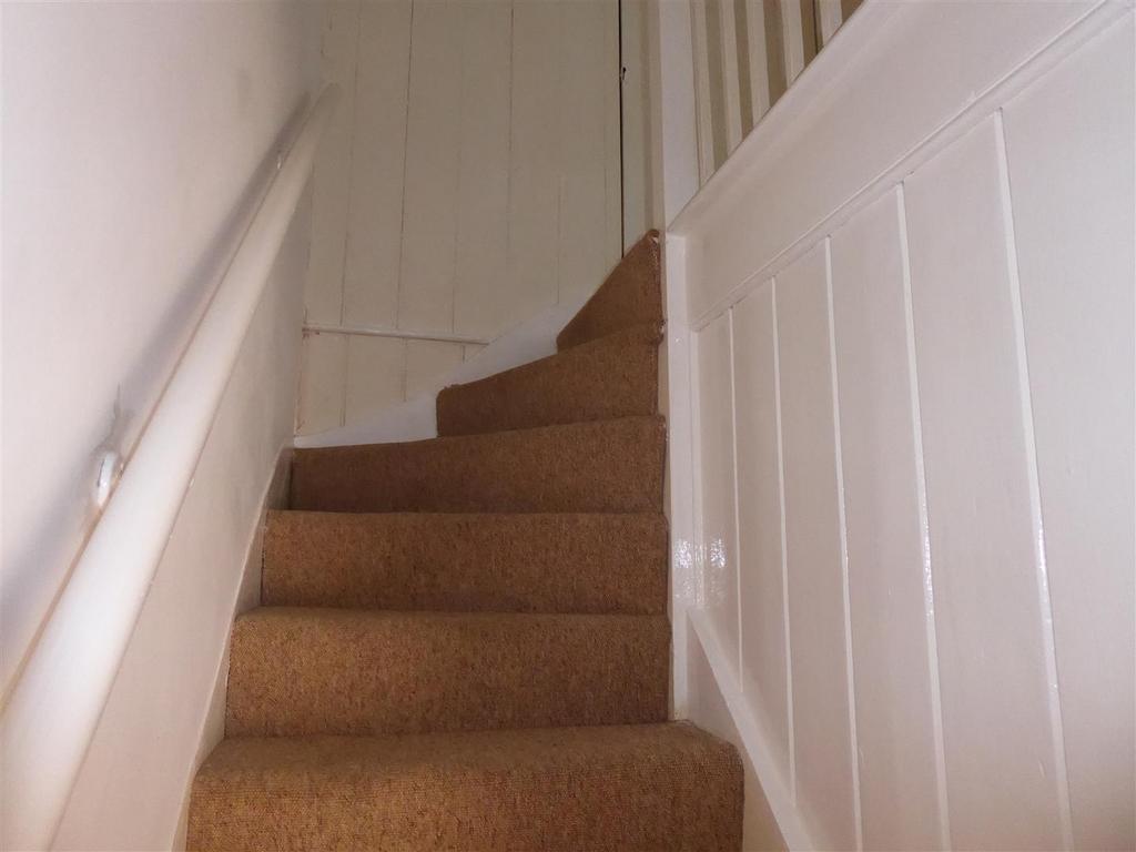 Stairs to 1st floor.JPG