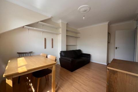 1 bedroom flat to rent, Holloway Road, London N19