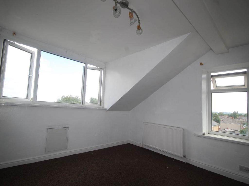 Attic Bedroom (2)