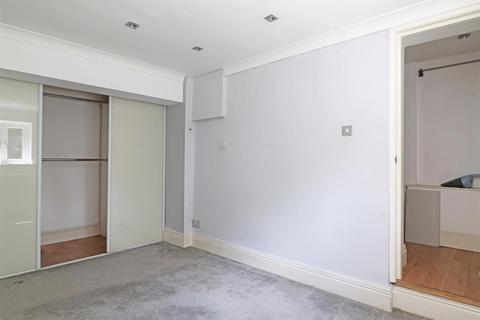 2 bedroom maisonette for sale, Alma Road, Reigate