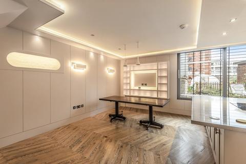 4 bedroom mews to rent, Ferdinand Street, London NW1