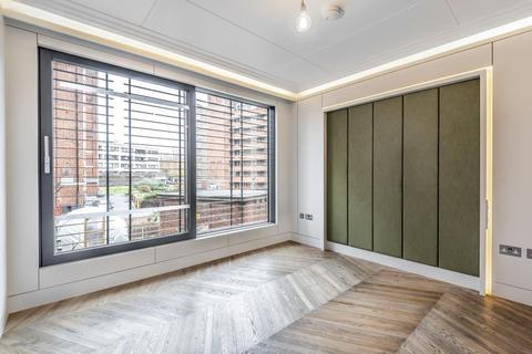 4 bedroom mews to rent, Ferdinand Street, London NW1