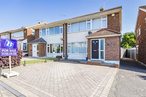 81 Hedingham Road, Hornchurch, RM11 3QH