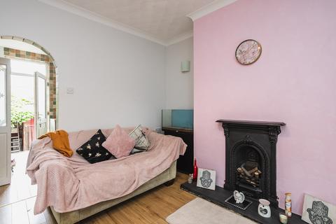 2 bedroom terraced house for sale, Clyde Street, Barnsley S71