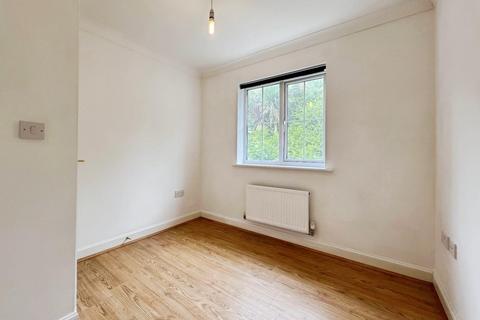 37 Alexandra Corniche, Hythe, CT21 5RW
