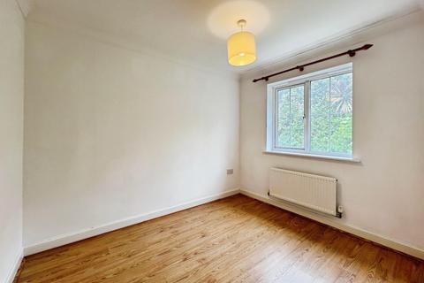 37 Alexandra Corniche, Hythe, CT21 5RW