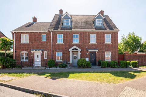 3 bedroom terraced house for sale, Thistle Drive, Kettering NN14
