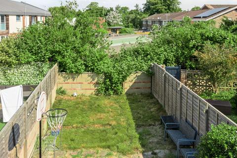 2 bedroom terraced house for sale, Wendover Road, Havant, PO9