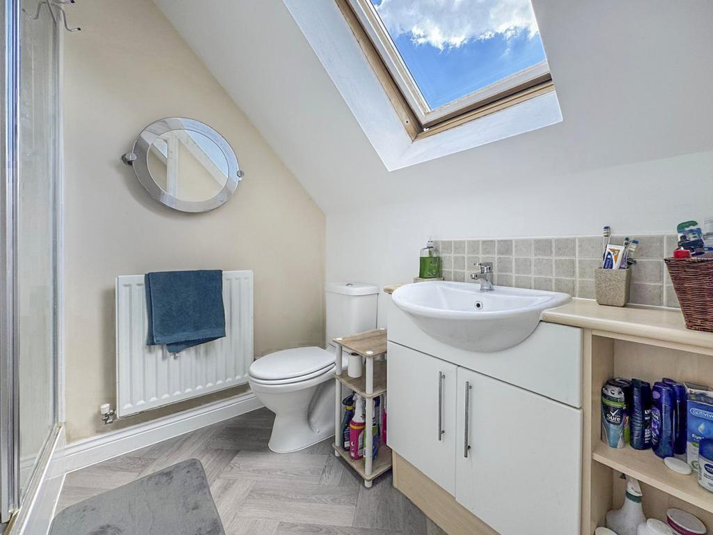 Shower/WC (top floor)