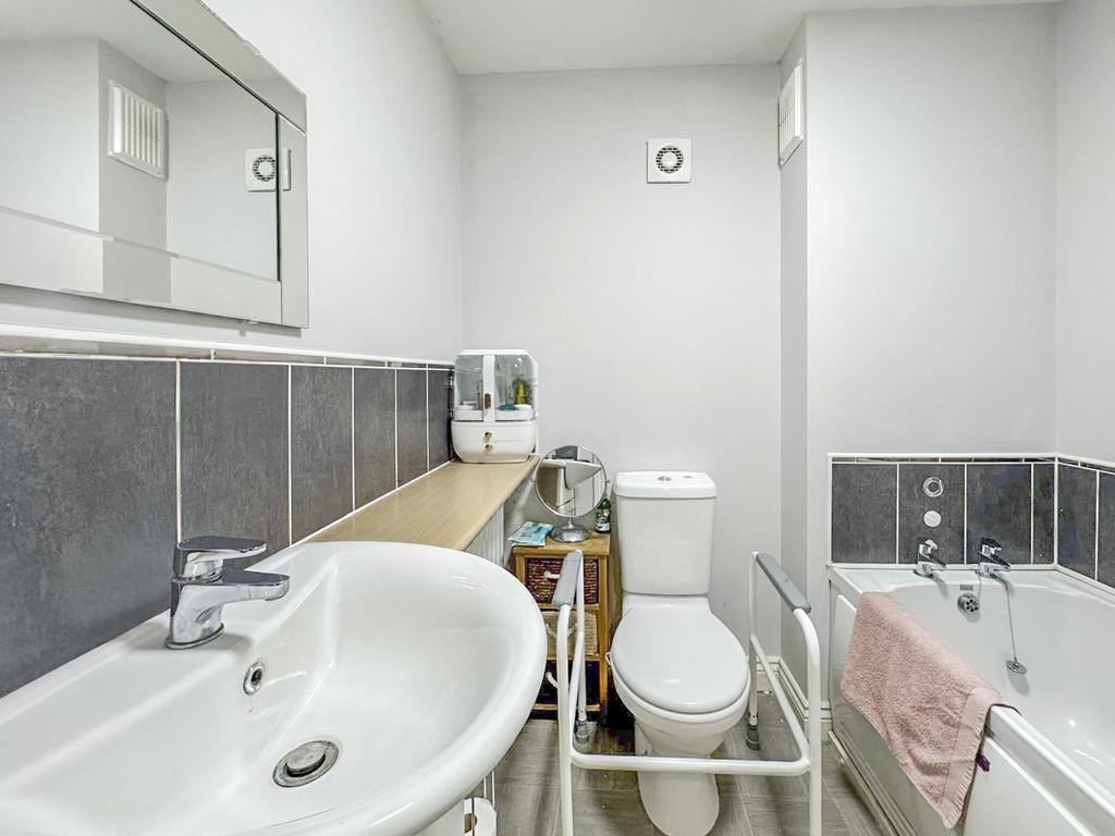 Bath/WC
