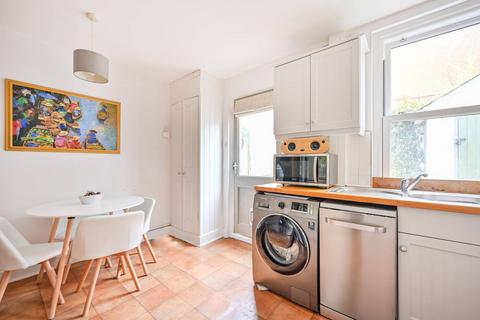 110 Walnut Tree Close, Guildford, GU1 4UQ