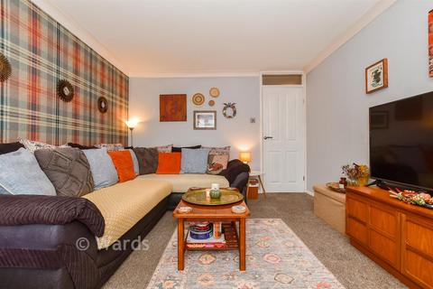 2 bedroom flat for sale, Owen Square, Walmer, Deal, Kent