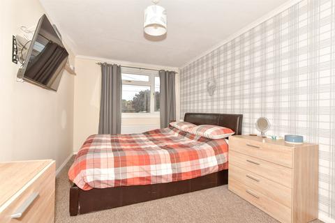 2 bedroom flat for sale, Owen Square, Deal CT14