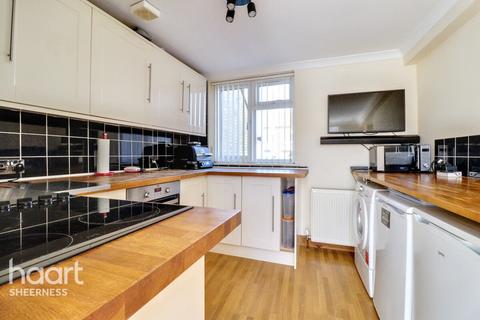 3 bedroom semi-detached house for sale, Cambridge Road, Sittingbourne